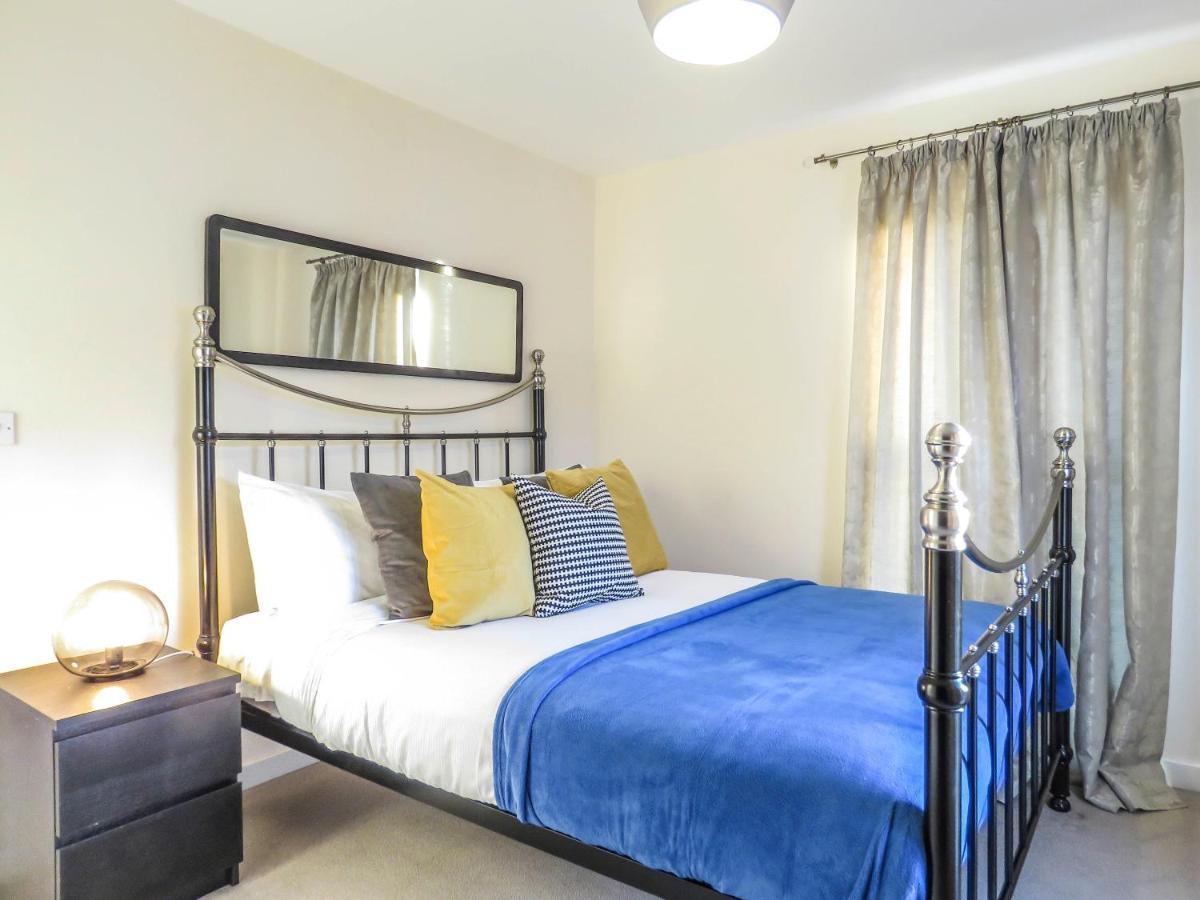 Tudors Esuites 4 Bedroom House Driveway & Garden Birmingham Ngoại thất bức ảnh