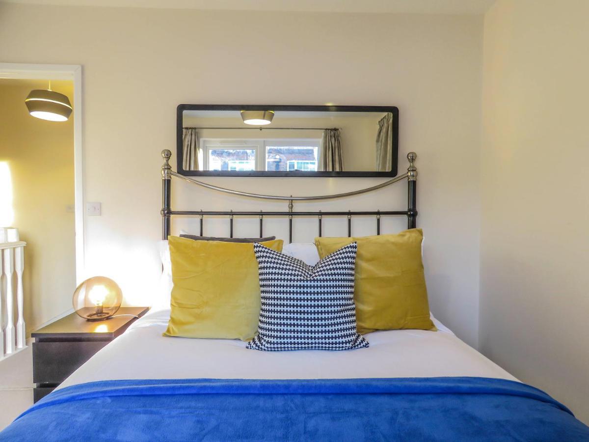 Tudors Esuites 4 Bedroom House Driveway & Garden Birmingham Ngoại thất bức ảnh